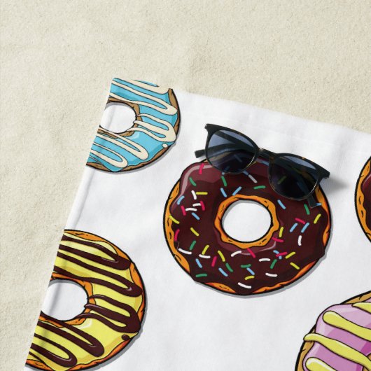 Muster von Donuts, farbenfrohe Donuts, Ihr Name Strandtuch (Beispiel)