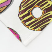 Muster von Donuts, farbenfrohe Donuts, Sprinklen Fleecedecke (Ecke)