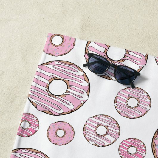 Muster von Donuts, rosa Donuts, Sprinklen Strandtuch (Beispiel)