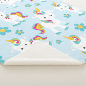 Muster von Einhörnern, Niedlichen Einhörnchen, Blu Sherpadecke (3/4)