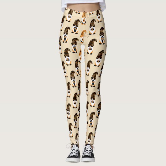 Muster von Gnomen, Halloween-Gnomen-Trick oder -Be Leggings (Vorderseite)