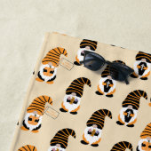 Muster von Gnomen, Halloween-Gnomen-Trick oder -Be Strandtuch (Beispiel)