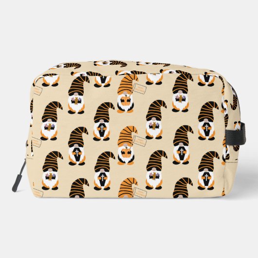 Muster von Gnomen, Halloween-Gnomen-Trick oder -Be Waschbeutel (Rückseite)