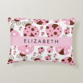 Muster von Ladybugs, rosa Ladybugs, Ihr Name Dekokissen (Rückseite)