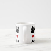 Muster von Paws, Hundepfägen, schwarzen Paws, rote Espressotasse (Rückseite)