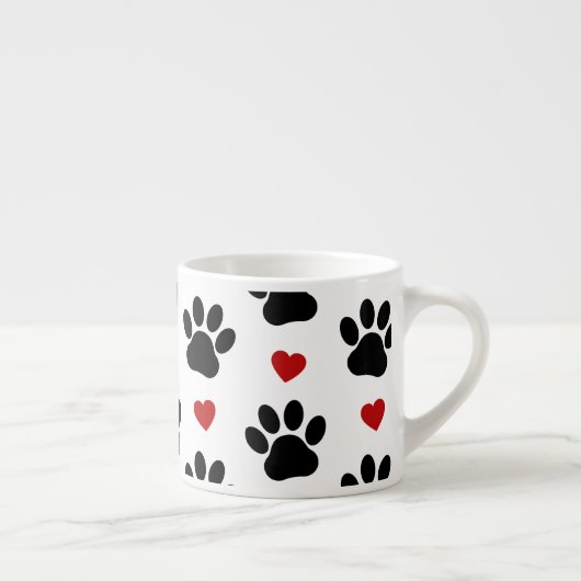 Muster von Paws, Hundepfägen, schwarzen Paws, rote Espressotasse (Rechts)