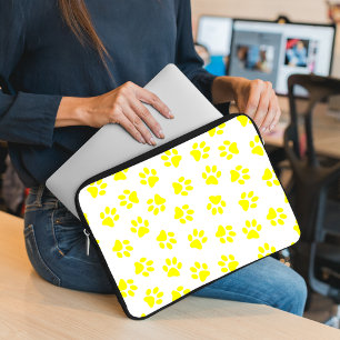 Muster von Paws, Hundeschäften, gelben Pfoten Laptopschutzhülle