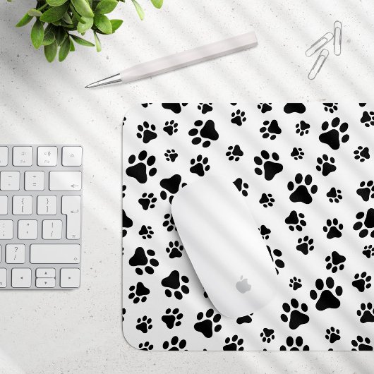 Muster von Paws, Hundeschäften, Schwarz und Weiß Mousepad
