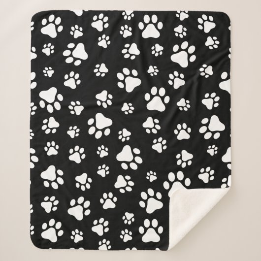 Muster von Paws, Paw Prints, Schwarz und Weiß Sherpadecke (Vorderseite)