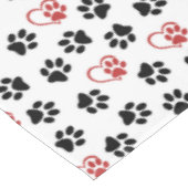 Muster von Paws, schwarzen Paws, roten Paws, Herz Tischdecke (Schrägansicht)