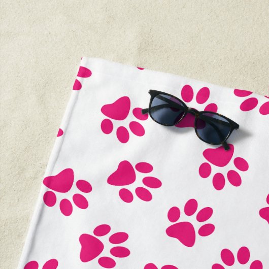 Muster von Pfoten, Hundeschrauben, rosa Pfoten Strandtuch (Beispiel)