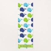 Muster von Walen, Niedlichen Walen, Ihr Name Yogamatte (Vorderseite)