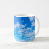 Mustergeschenke für blaue Himmelswolken Kaffeetasse (VorderseiteRechts)