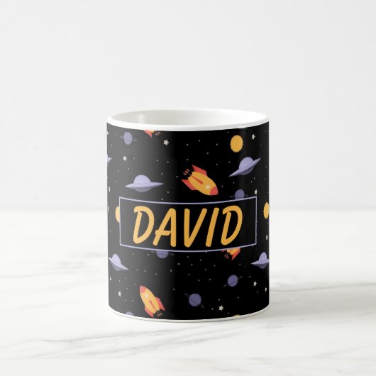 Musterraum orange schwarzer Name Kaffeetasse (Mittel)