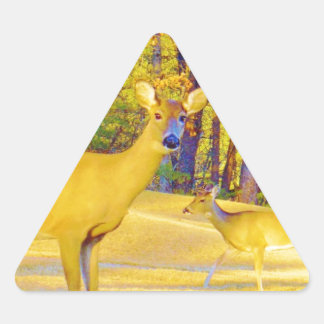 Musturd Colored Deer mit hellblau Dreieckiger Aufkleber