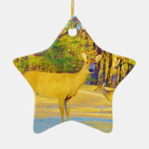 Musturd Colored Deer mit hellblau Keramikornament