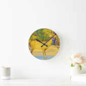 Musturd Colored Deer mit hellblau Runde Wanduhr (Zuhause)
