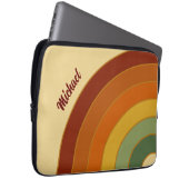 Mute Retro Layered Groovy Rainbow Name Laptopschutzhülle (Vorne Rechts)