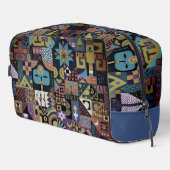 Muted Earthy Folk Art Patchwork Quilt Waschbeutel (Rechte Ecke)