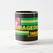 Mutige togoische Schülerinnen und Schüler Tasse (Mittel)