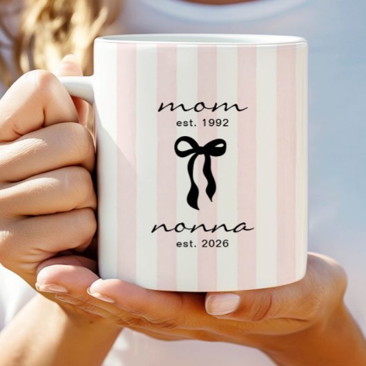 Mutter an Nonna Est Tasse mit Schleife