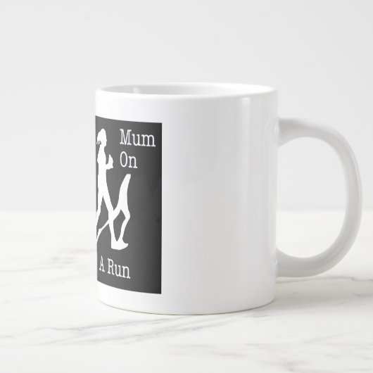 Mutter auf der Flucht Geschenk Mutter Shirt Gesche Jumbo-Tasse (Rechts)
