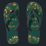 Mutter der Braut Emerald Green & Gold Foliage Badesandalen<br><div class="desc">Diese wunderschöne Mutter der Braut smaragdgrün und goldgrün blättrige Flip Flops mit goldenem Blattmuster und moderner Typografie auf zeitlosem dunkelgrünen Hintergrund. Es ist ein schönes Geschenk für Ihr Brautparty. Anzeigen der Auflistung auf dieser Seite, um passende Elemente zu finden. Staffel es mit deinen Informationen anpassen. Wenn Sie gewollt haben, um...</div>