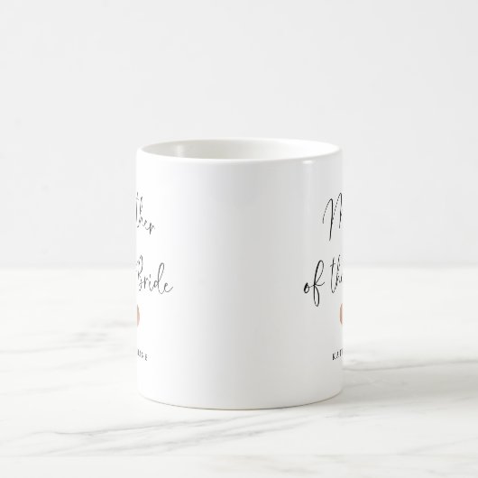 Mutter der Braut | Trendy Script und Herz Kaffeetasse (Mittel)