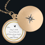 Mutter der geheimen Brideklemme aus der Tochter Medaillon<br><div class="desc">Mutter der Bride Secret Note locket von der Tochter. Ein großartiges Geschenk, um die Mutter der Braut an Ihrem Hochzeitstag zu präsentieren. Es zeigt, dass du, obwohl du jetzt verheiratet bist, immer ihre Tochter sein wirst. Sie können es auch selbst nach Ihrem persönlichen Namen und/oder Ihrem Veranstaltungsdatum anpassen. Sie können...</div>