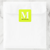 Mutter des Bräutigams, die fluoreszierendes Gelb h Quadratischer Aufkleber (Tasche)