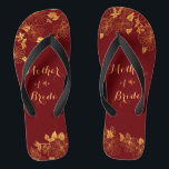 Mutter des Bride Gold Foliage Burgund Badesandalen<br><div class="desc">Diese wunderschöne Mutter der Bride gold foliage bordeauxroten Flip Flops haben einen dunkelburgundischen Hintergrund, der mit einem faszinierenden goldenen Blumenmuster und individualisierbarer moderner Typografie geschmückt ist. Die Kombination aus dem reichen Bordeaux und dem schimmernden Gold schaffen eine elegante und luxuriöse Ästhetik. Es ist ein schönes Geschenk für Ihr Brautparty. Anzeigen...</div>