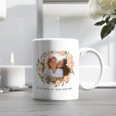 Mutter des Fotos der Blumenflora Kaffeetasse
