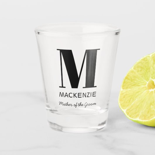 Mutter des Monogrammnamens "Groom Monogram Name" Schnapsglas (Vorderseite)