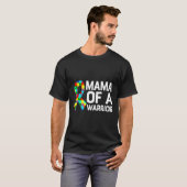 Mutter eines Kriegerautismus Kind, das den Da eine T-Shirt (Vorne ganz)