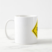 Mutter Flippin Ertrag-Zeichen Kaffeetasse (Links)