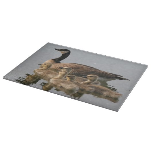 Mutter Gans und ihre Gänschen Schneidebrett (Ecke)