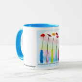 Mutter hält die Hände ihre Kinder Tasse (Vorderseite Links)