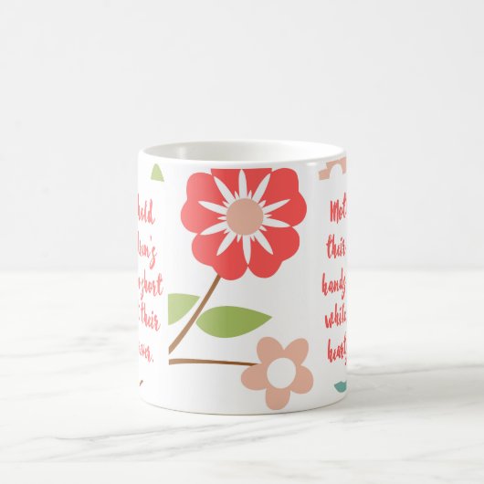 Mütter halten ihr Kinderzitat Kaffeetasse (Mittel)