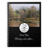 Mutter Hen Nesting auf einem Monogramm-Ei-Foto Notizblock (Vorderseite)