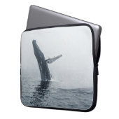 Mutter Humpback Whale Laptopschutzhülle (Vorderseite Links)