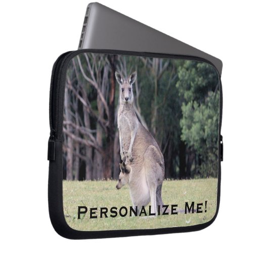 Mutter Kangaroo mit Baby Joey in ihrem Beutel Laptopschutzhülle (Vorne Rechts)