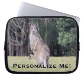 Mutter Kangaroo mit Baby Joey in ihrem Beutel Laptopschutzhülle (Vorderseite)