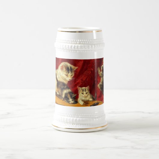 Mutter Katze und Kätzchen spielen mit Gitarre Bierglas (Mittel)