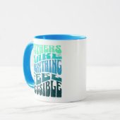 Mütter machen alles möglich – Grüne Blaue Tasse (Vorderseite Links)