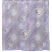 Mutter Perlen, die einer Perle die Geburt gibt Duschvorhang (Vorderseite)