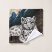 Mutter Schneeleopard und Cub in den Bergen Badhandtuch Set (Waschlappen)