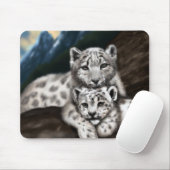 Mutter Schneeleopard und Cub in den Bergen Mousepad (Mit Mouse)