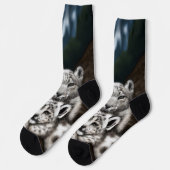 Mutter Schneeleopard und Cub in den Bergen Socken (Linkes Detail)