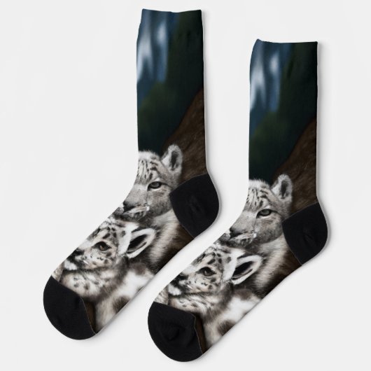 Mutter Schneeleopard und Cub in den Bergen Socken (Linkes Detail)