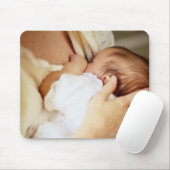 Mutter stillende Babyfrau (1-3 Monate) Mousepad (Mit Mouse)